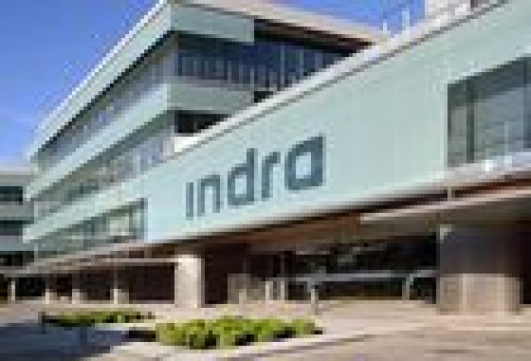 Dos consejeros de Indra compran acciones en plena caída