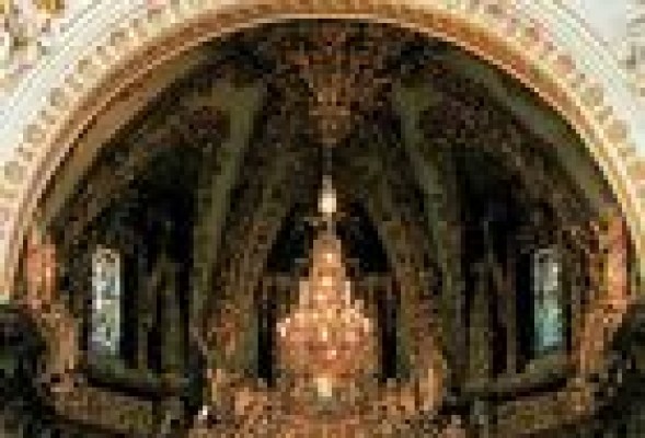 Los pinturas y bóvedas góticas yacen ocultas en las iglesias de Valencia 