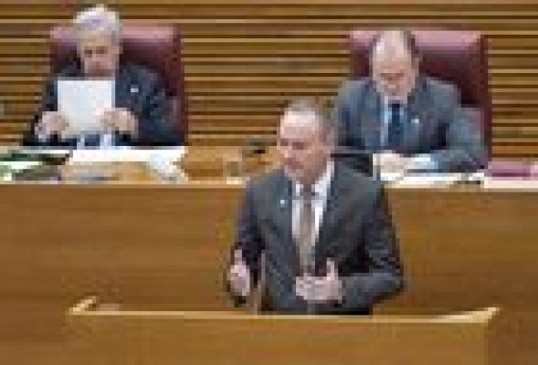  Fabra sopesa reabrir RTVV un año después de cerrarla por la fuerza