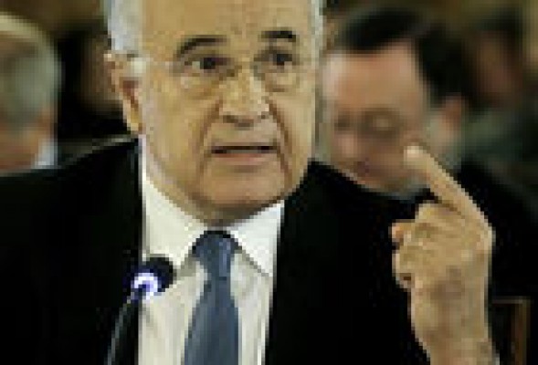 El juez imputa a Blasco, Tauroni, Llinares y Sanjuán por su gestión en Sanidad