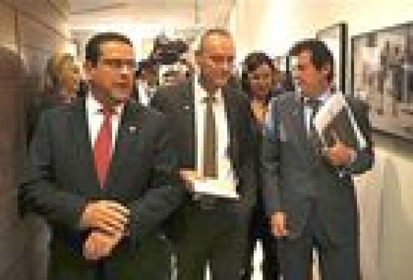 Fabra repite el esquema del cierre de RTVV y decide en solitario una reapertura imposible