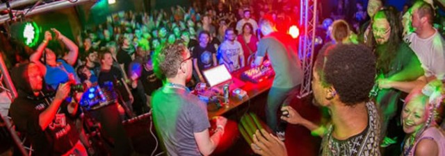 Valencia desafía a la obsolescencia programada con un festival
