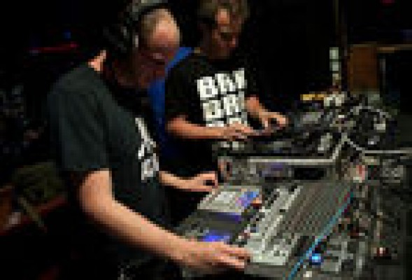 Valencia se enfrenta a la obsolescencia programada con un festival