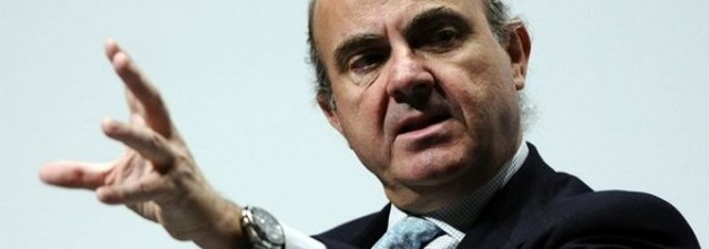 De Guindos: Los inversores no prevén el escenario de Cataluña independiente