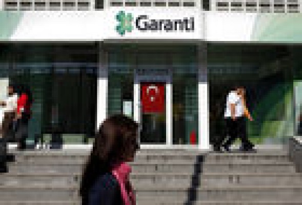 BBVA confía (y mucho) en el banco turco Garanti: eleva su participación hasta el 39,9%