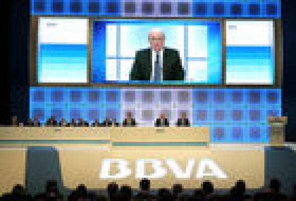 BBVA retorna a bolsa con un duro castigo tras anunciar una ampliación