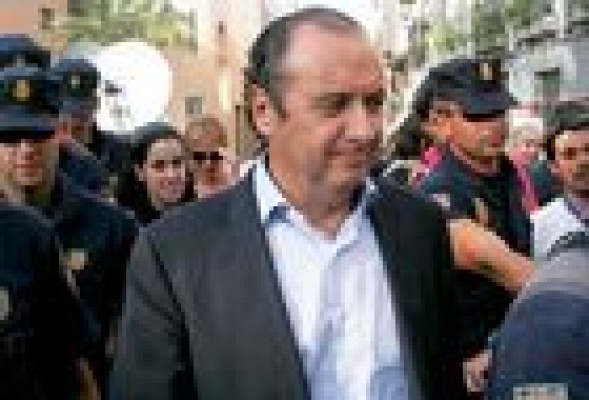 Fabra empieza el relevo de los puertos por Alicante: el actual director sustituirá a Ripoll