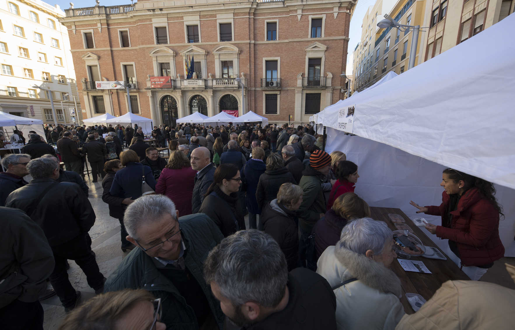 La Diputación lleva la dualidad mar-montaña de la provincia a Castelló Ruta de Sabor