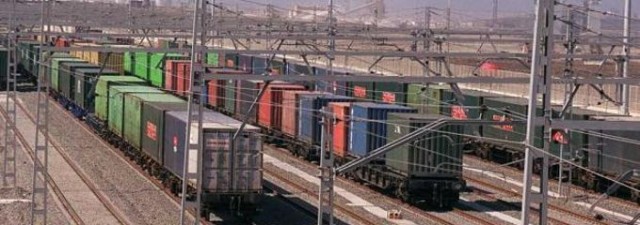 Los empresarios piden que que el corredor una Alicante y Almería