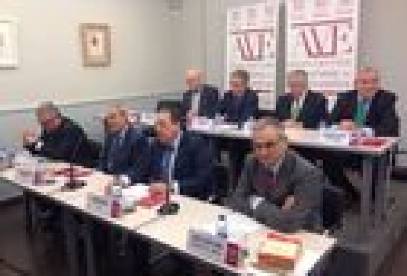 Los empresarios acusan a la ministra Pastor de mentir sobre el Corredor Mediterráneo
