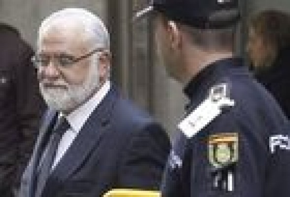 Cotino llega al TSJCV para declarar por la visita del Papa