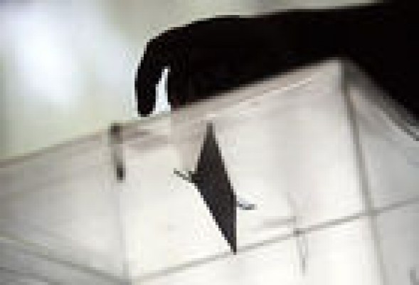 Preparando las elecciones: La Generalitat licita por 520.000 euros las papeletas