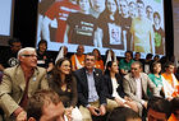 Compromís inicia la votación telemática del reglamento de primarias
