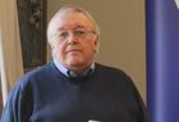 Paul Preston: 
