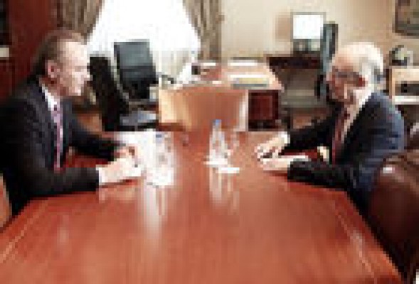 Fabra pide a Montoro que reforme la financiación 