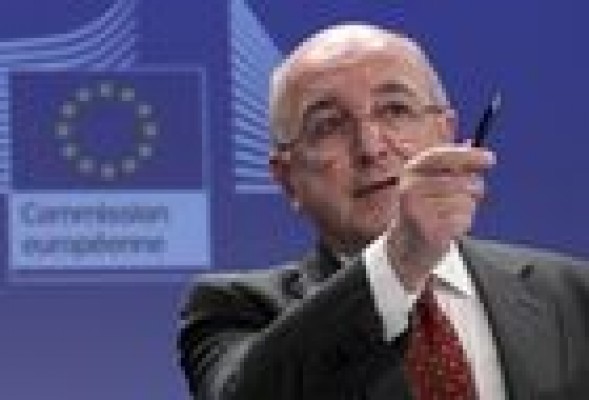 El Consell acusa al comisario Joaquín Almunia de contribuir a 