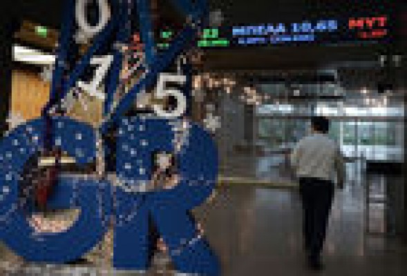 La Bolsa de Atenas abre a la baja y el bono sigue arriba del 8%
