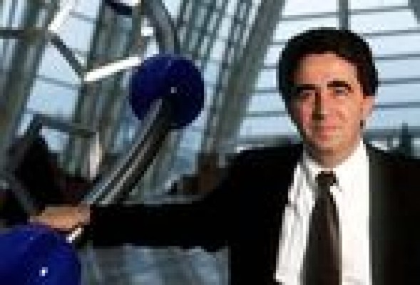 Calatrava donará los 30.000 euros con los que le indemnizará EUPV