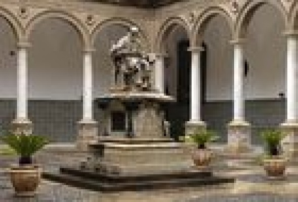 El Colegio del Patriarca busca mecenas para su reforma mientras posee una sicav de 4 millones de euros