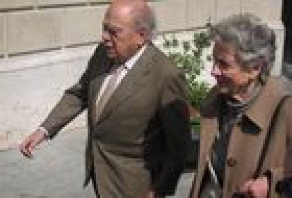 El juez llama a declarar como imputado a Pujol