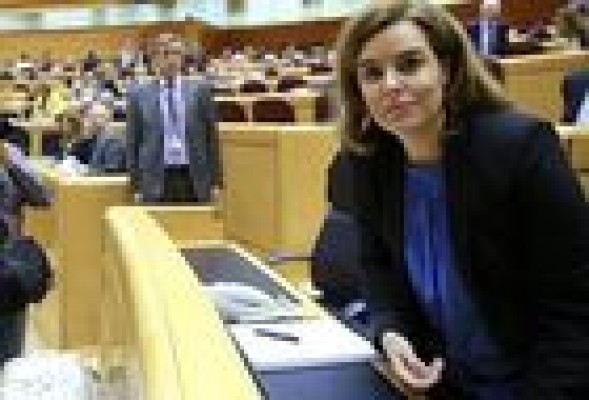 La vicepresidenta del Gobierno no aclara si estudian una quita de la deuda a las comunidades