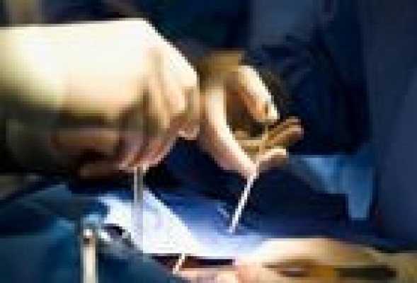 Los cirujanos se plantan y exigen a Dermoestética hacer seguimiento de las operaciones