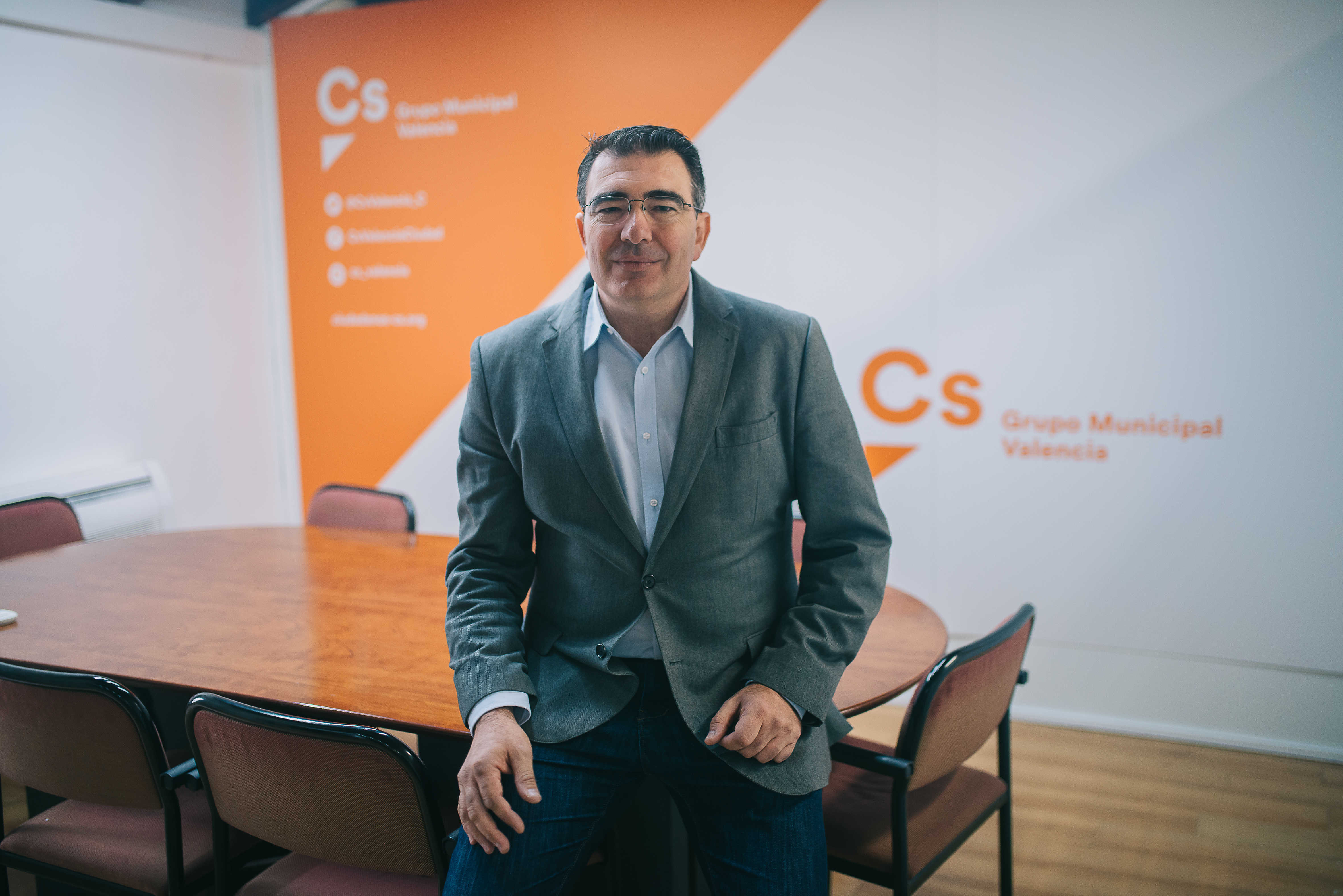 “En Ciudadanos creemos en las autonomías; lo que no creemos es en los chiringuitos y la ineficacia”