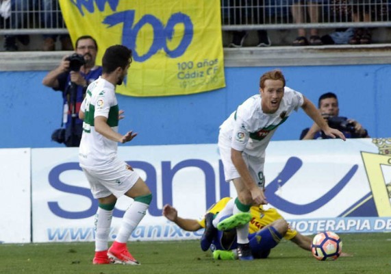 El Elche regresa al escenario del crimen