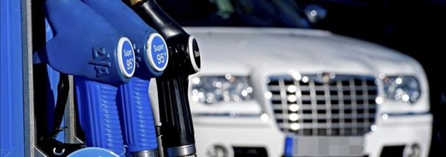 El precio del petróleo sigue cayendo