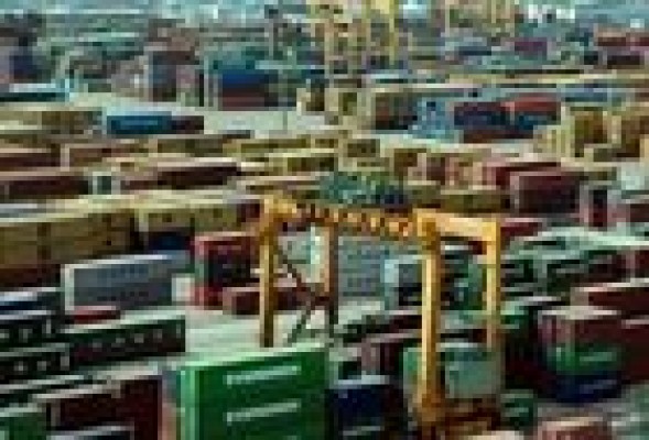 El comité de empresa del puerto da el preaviso de conflicto colectivo