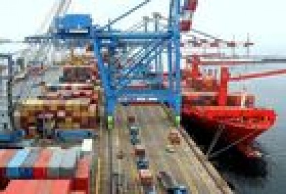 La balanza por cuenta corriente arroja un déficit de 5.400 millones