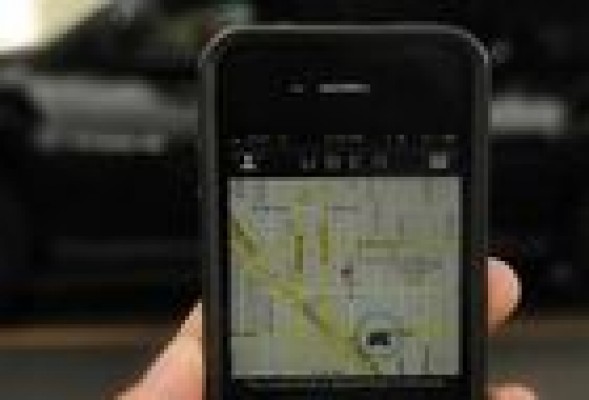 Uber suspende temporalmente su actividad en España