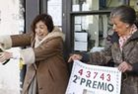 El sorteo del Niño reparte 750.000 euros del segundo premio en Valencia