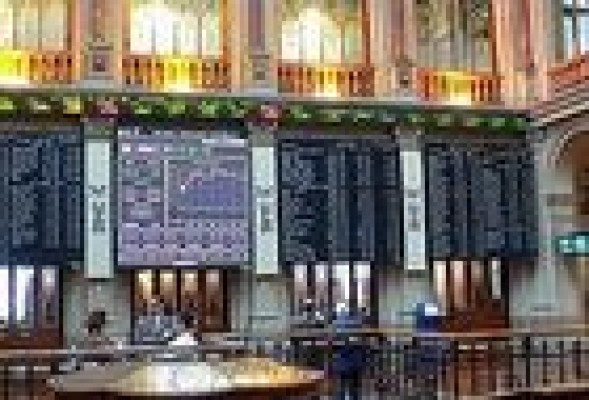 Wall Street y la banca impulsan un 2,26% al Ibex 35 que franquea el 10.100