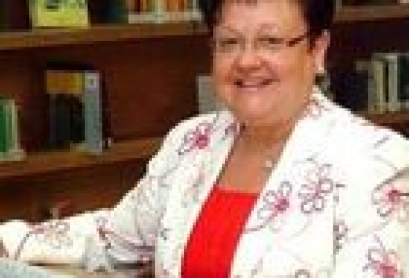 Luisa Pastor no se va: 