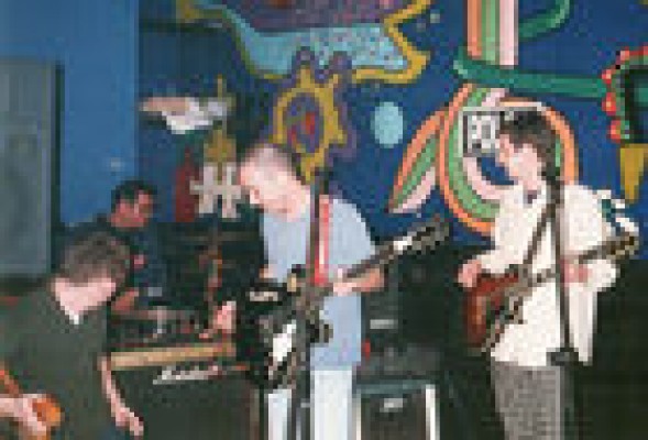 Garitos indies en la Valencia de los 90: mucho más que espíritu adolescente