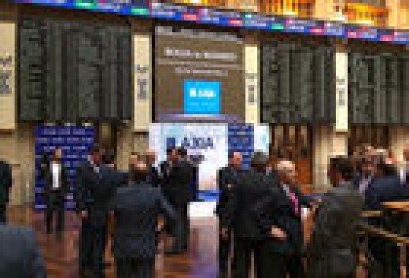 El 'subidón' del Santander (+2,7%) eleva al Ibex 35 un 0,81% al cierre de la sesión