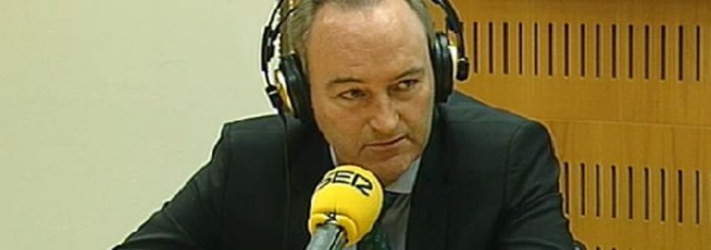 Fabra pide a sus críticos que digan por qué dudan de su candidatura