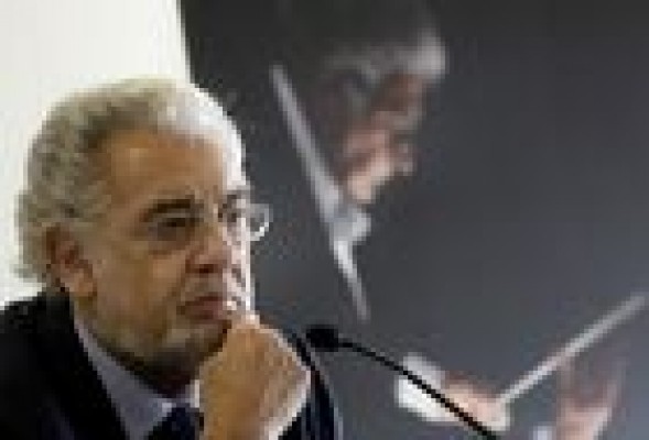 Plácido Domingo considera que Helga Schmidt 