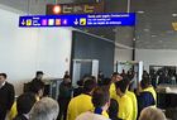 Despega el primer avión comercial desde el aeropuerto de Castellón después de cuatro años