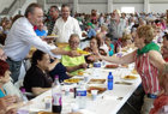 Comida del PPCV a 30 euros: un precio poco 'popular' 