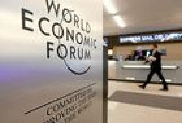 Líderes empresariales reclaman en Davos reformas para impulsar el crecimiento