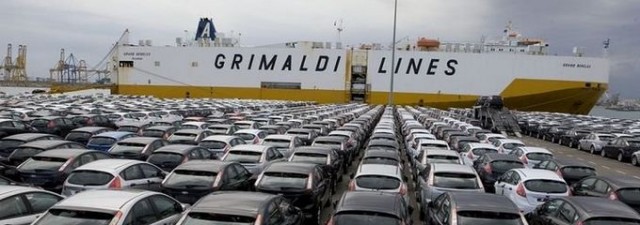 Los fabricantes de coches califican de excelente el Puerto de Valencia aunque detectan cuatro debilidades