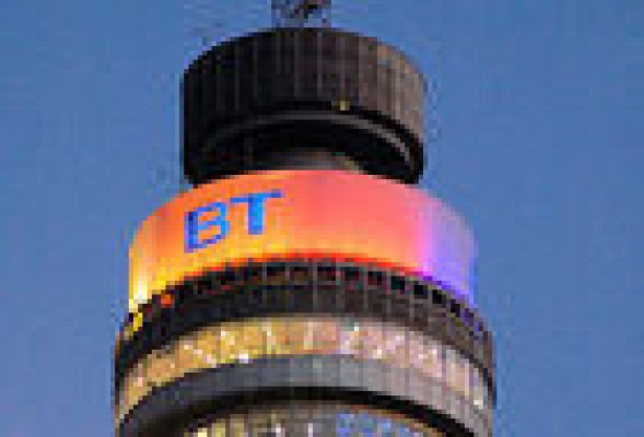 Telefónica acuerda vender su filial británica (O2 UK) a Hutchison por unos 13.500 millones