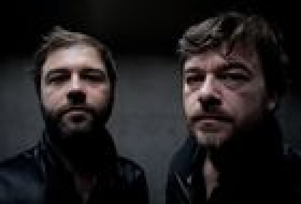 La banda francesa Michel Cloup Duo se suma al 9º Aniversario Vinilo Valencia