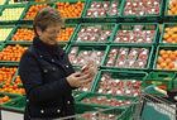 Mercadona incrementará un 10% sus compras de fresón de Huelva