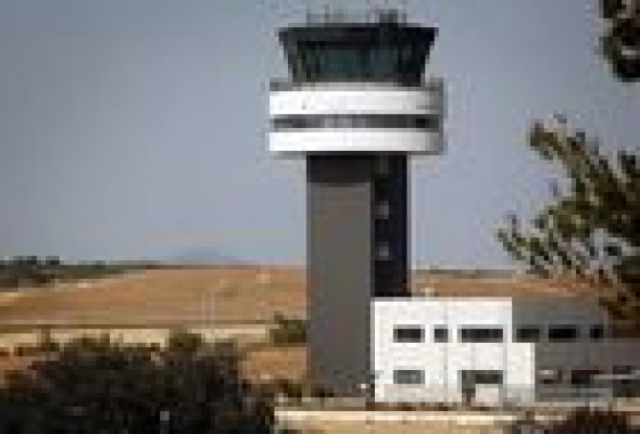 Diputación y Lavalin negocian con Air Europa y turoperadores vuelos chárter del aeropuerto de Castellón