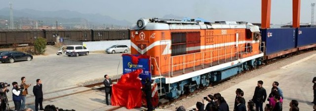 El tren de mercancías entre España y China ha partido esta noche de Madrid