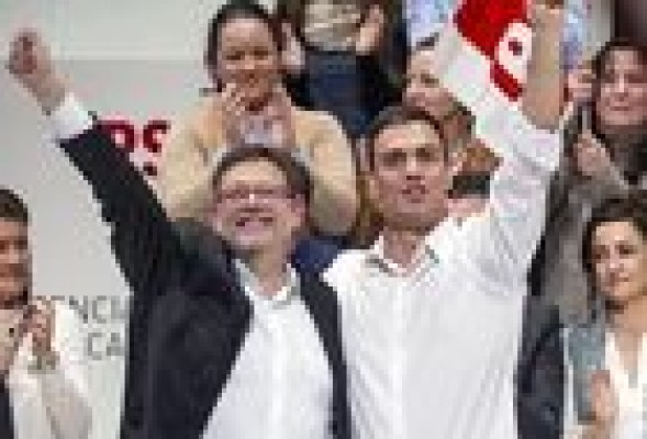 Pedro Sánchez afina en Valencia las 10 ideas fuerza del PSOE para enfrentarse a Podemos