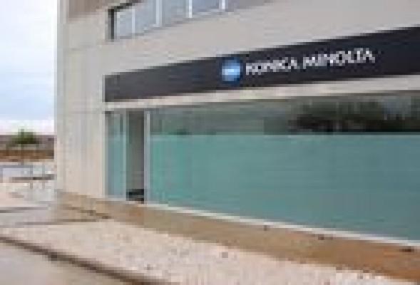 Konica Minolta incrementa un 50% su plantilla en la sede en Valencia